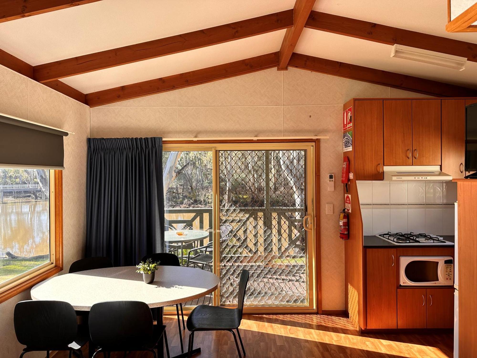Moama Riverside Holiday Park Eksteriør billede